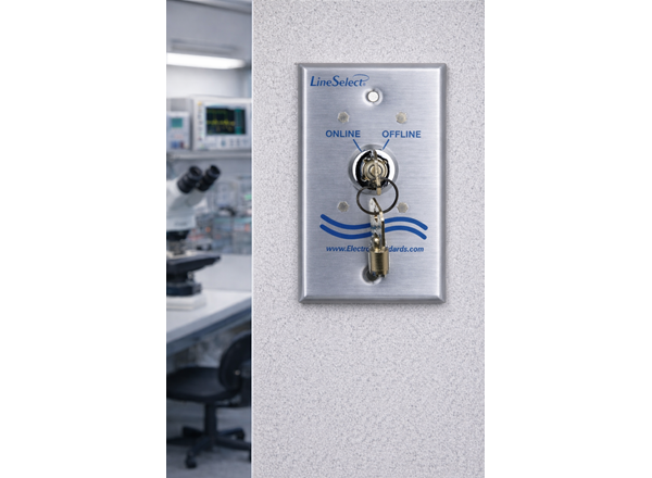 307179 Model 7179 RJ45 CAT5e Online/Offline Wall Mount Keylock Switch